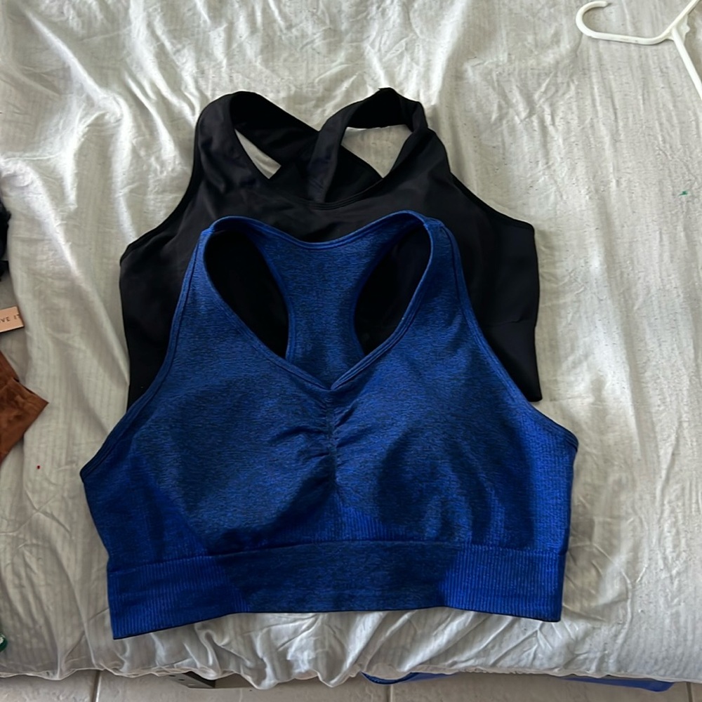 Sports bra